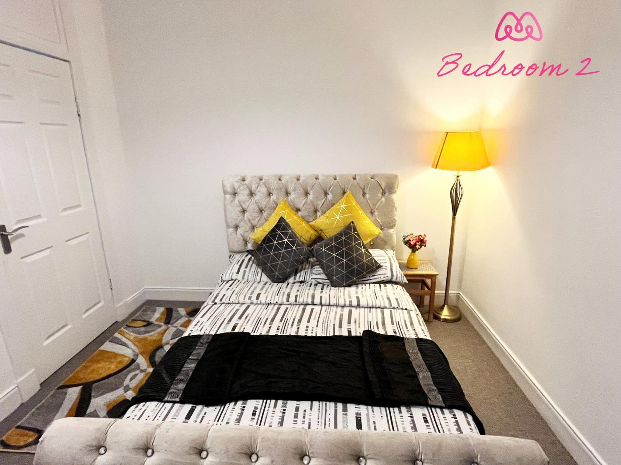2 Bedrooms Entire Apartment Self Check In Kelty Exterior foto